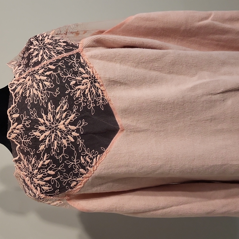 Nora Cora ladies lace & pearl sweater - Picture 5 of 10